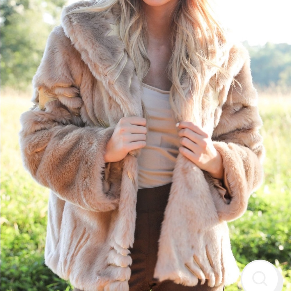 Judith March Champagne Starlet Faux Fur Coat NWOT